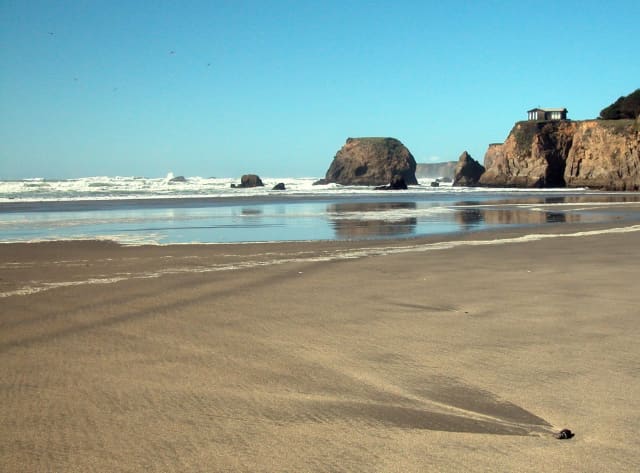 Sea 06, a seascape photograph by Bob McNeil